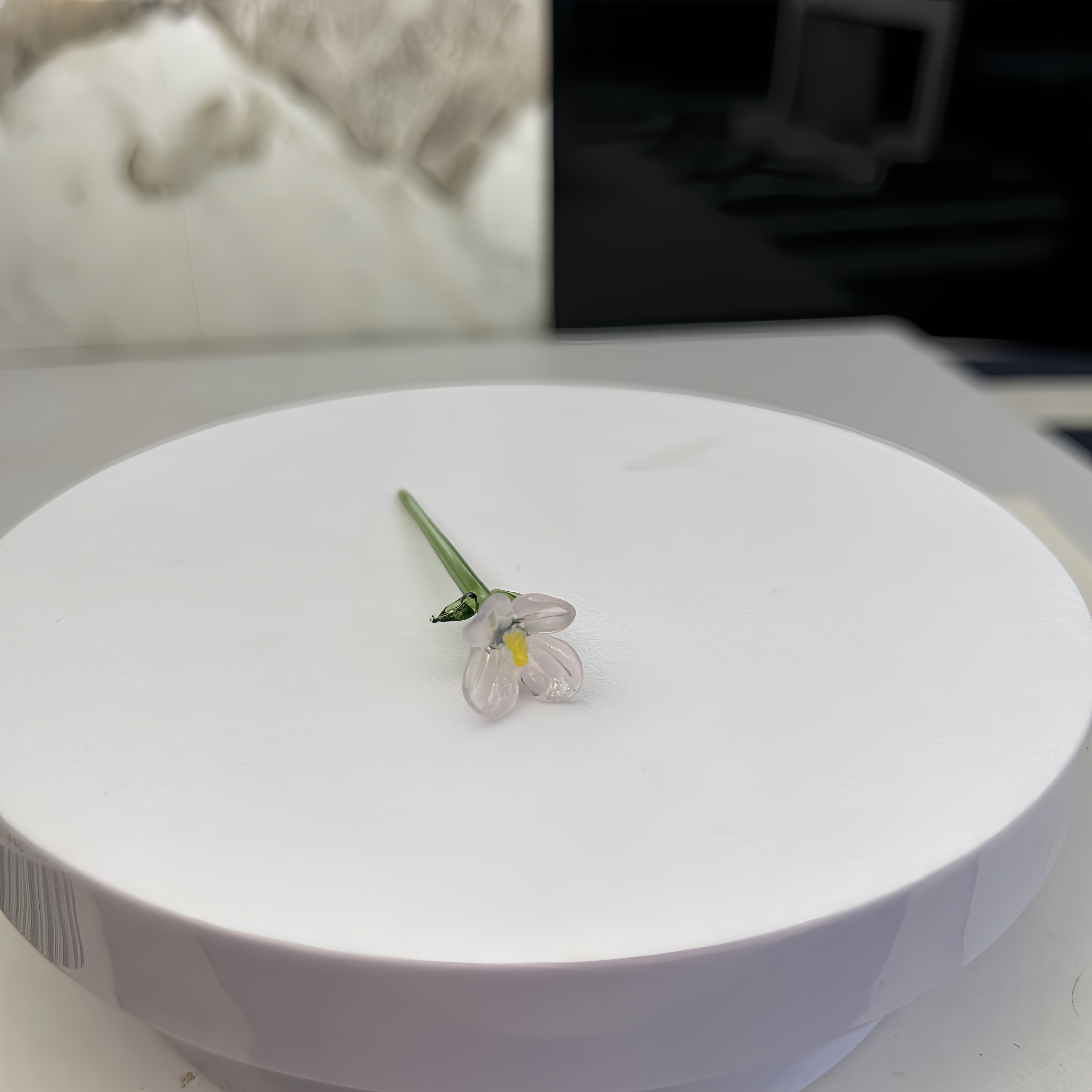 Mini Glass Flower Bouquet – Handcrafted Borosilicate Figurine | Tiny Glass Flower Sculpture, Vase Optional | Home Decor Gift for Her & Mom