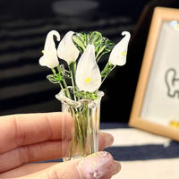 Mini Glass Flower Bouquet – Handcrafted Borosilicate Figurine | Tiny Glass Flower Sculpture, Vase Optional | Home Decor Gift for Her & Mom